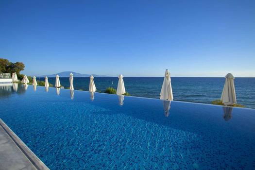 Bazine de lux Secrets Sunny Beach Resort & Spa Bazine de lux Secrets Sunny Beach Resort & Spa