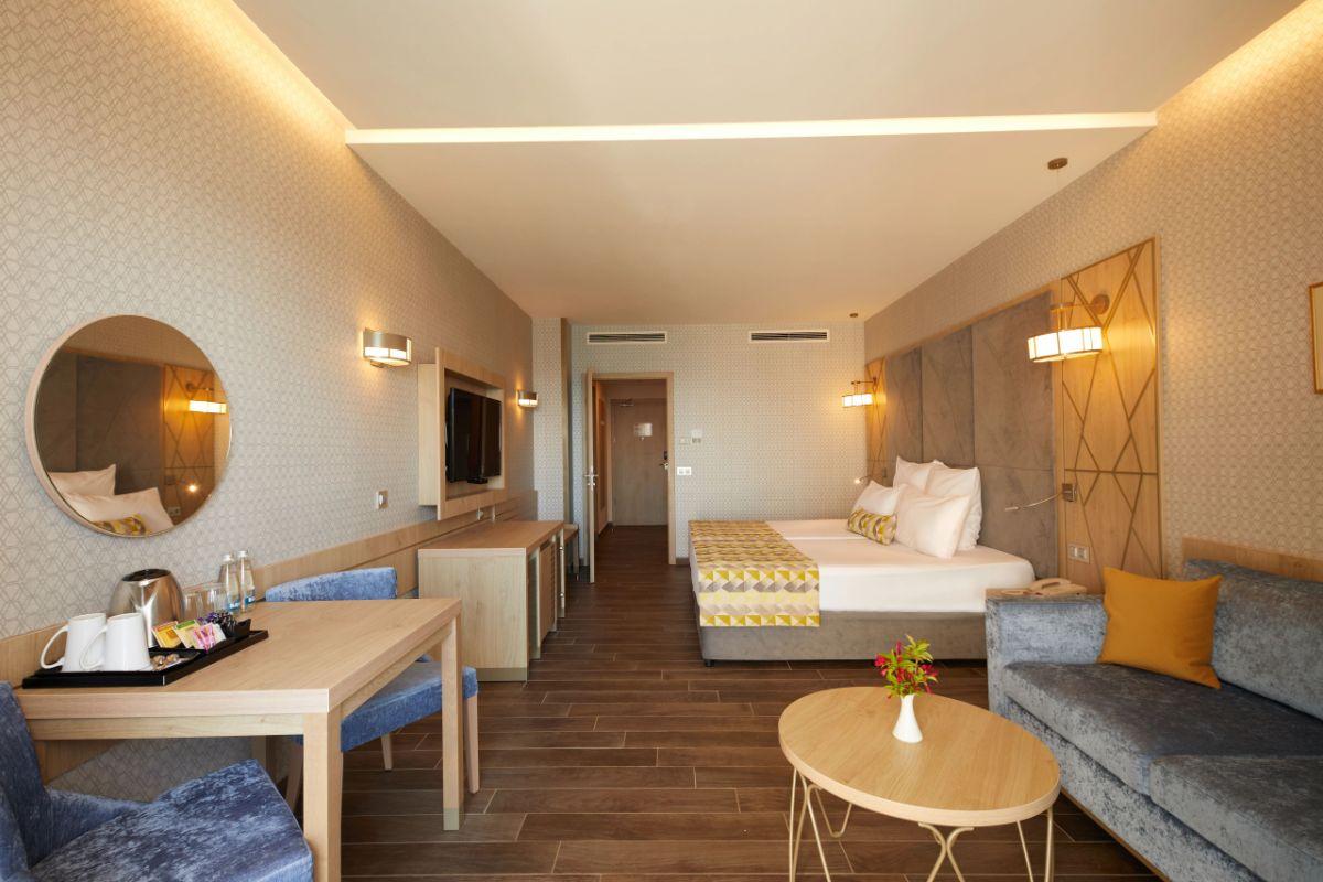 None  Secrets Sunny Beach Resort & Spa 