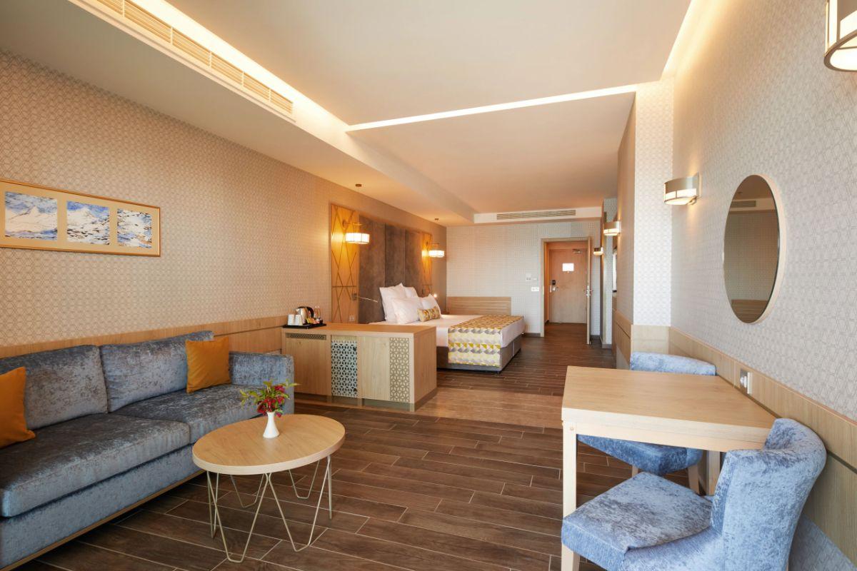 SUITE JUNIOR Secrets Sunny Beach Resort & Spa SUITE JUNIOR Secrets Sunny Beach Resort & Spa