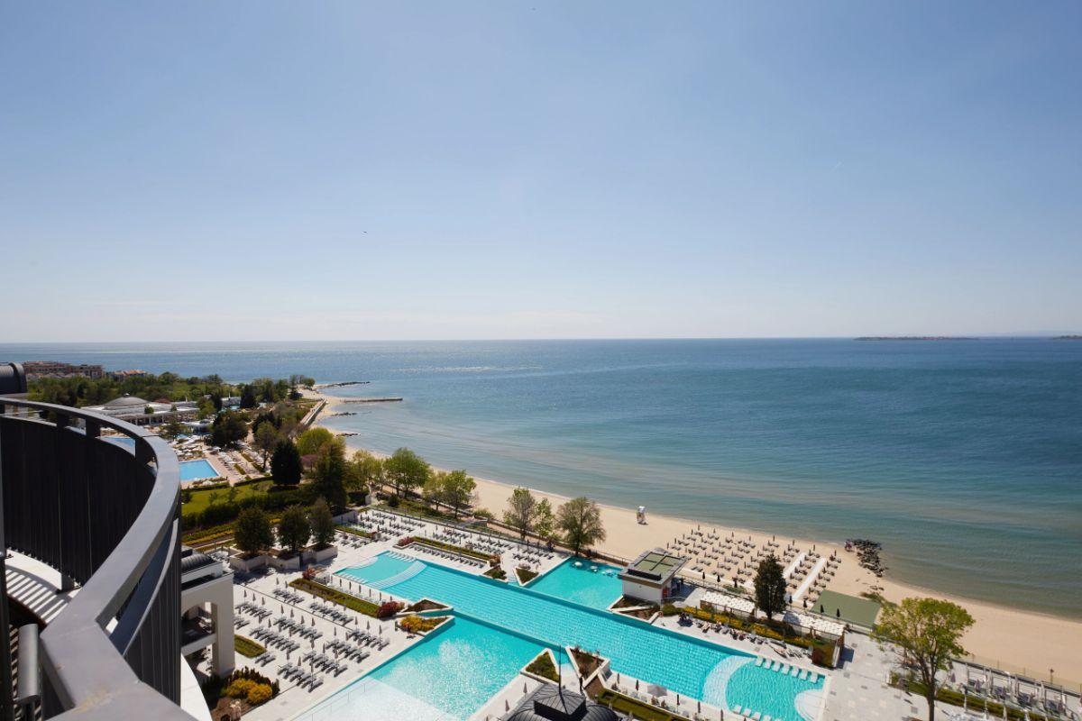 PREFERRED CLUB DOUBLE DELUXE CU VEDERE FRONTALĂ LA MARE Secrets Sunny Beach Resort & Spa PREFERRED CLUB DOUBLE DELUXE CU VEDERE FRONTALĂ LA MARE Secrets Sunny Beach Resort & Spa