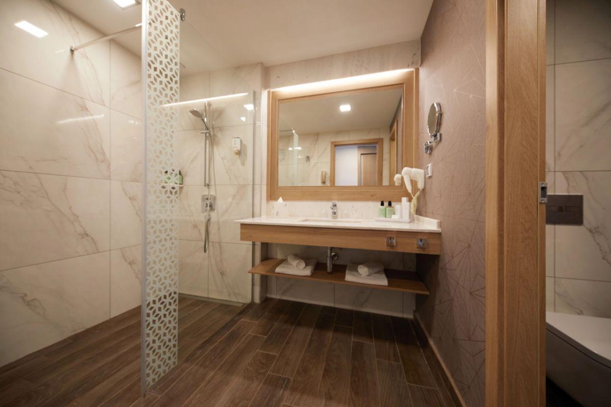 None  Secrets Sunny Beach Resort & Spa 