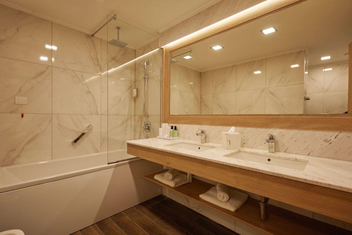 SUITE PREFERRED CLUB CU VEDERE FRONTALĂ LA MARE Secrets Sunny Beach Resort & Spa SUITE PREFERRED CLUB CU VEDERE FRONTALĂ LA MARE Secrets Sunny Beach Resort & Spa