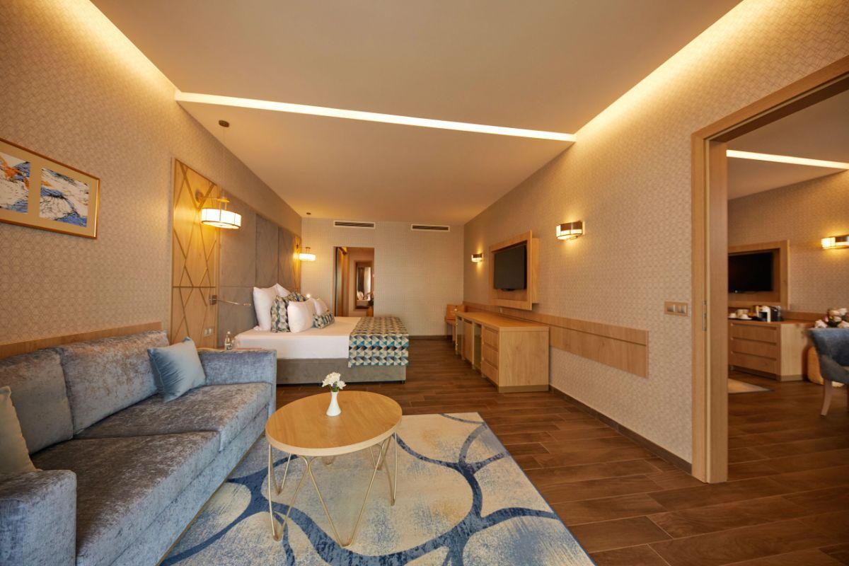 None  Secrets Sunny Beach Resort & Spa Burgas